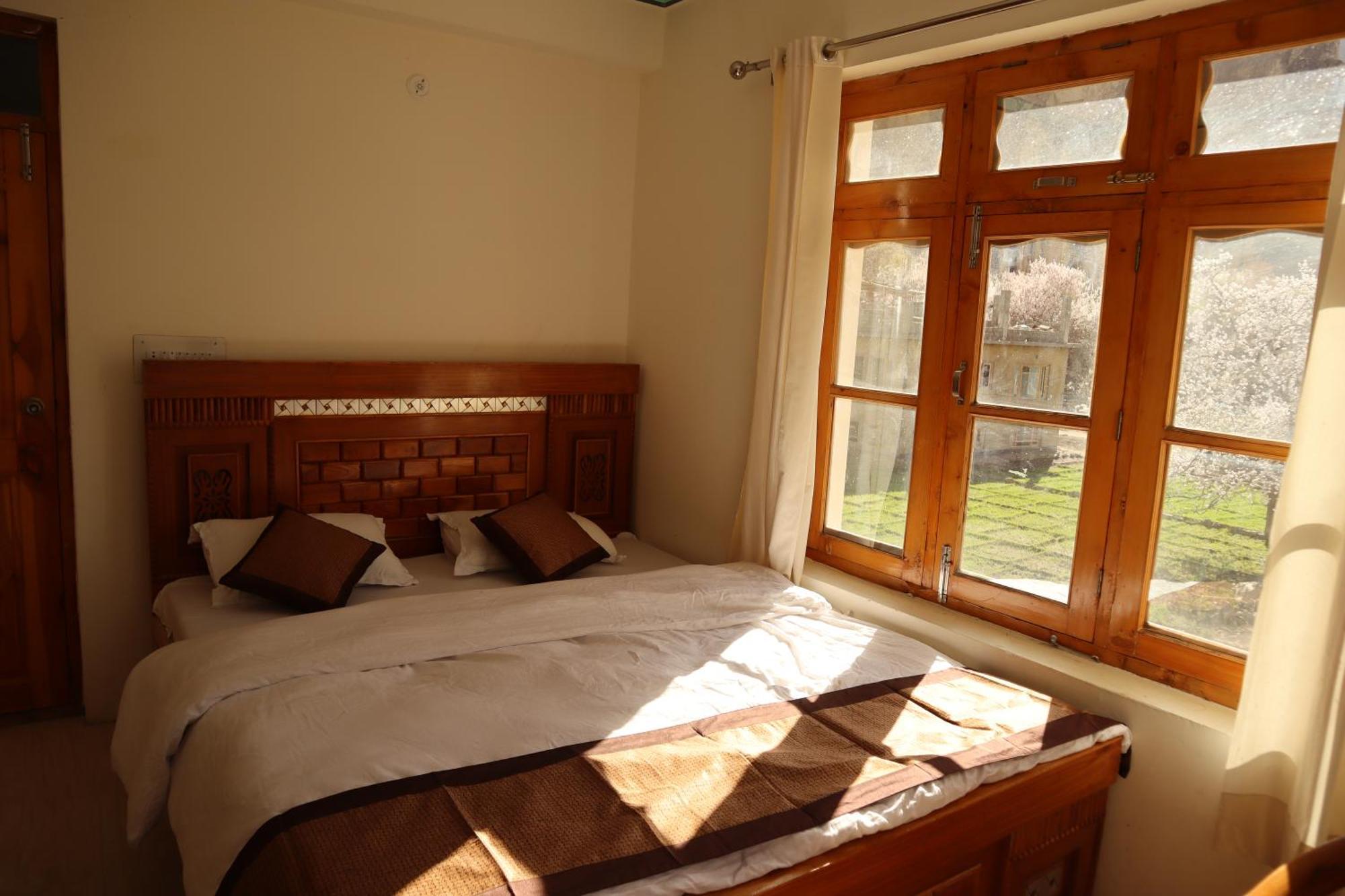 Hotel Duktuk Turtok Kültér fotó